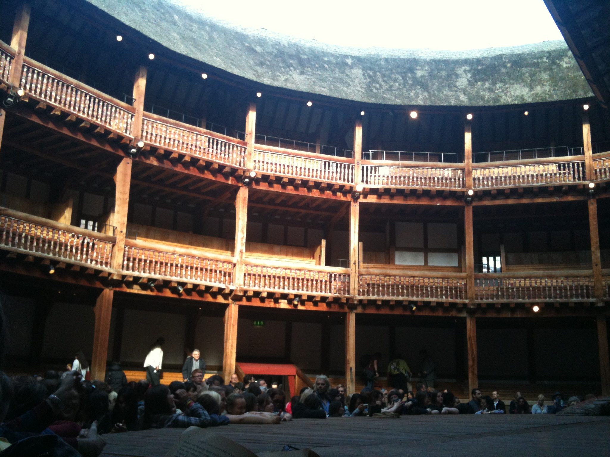 JUNE 15–22 | London, Thames River & The Globe